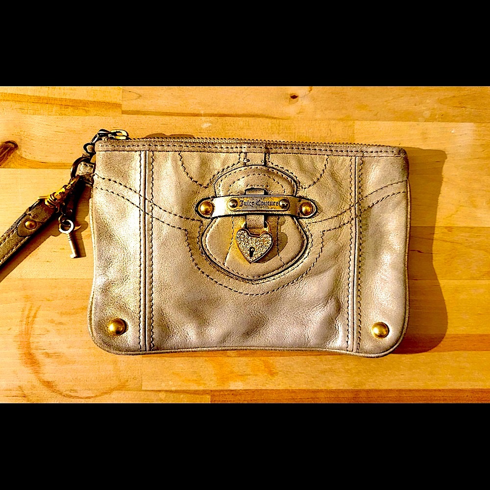 Juicy Couture Y2K Vintage Wristlet
